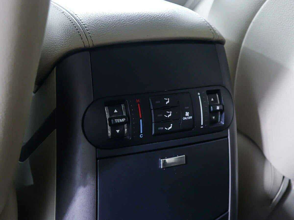 Kia Mohave 2011