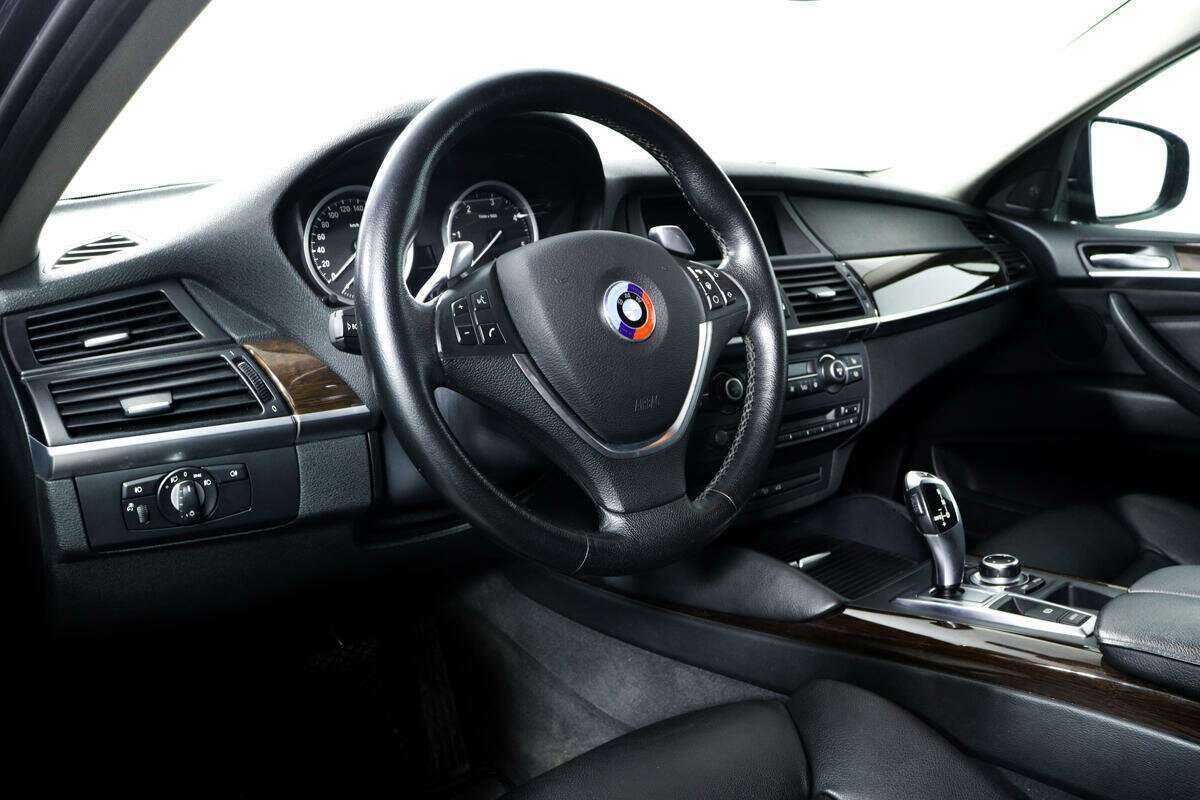 BMW X6 2011