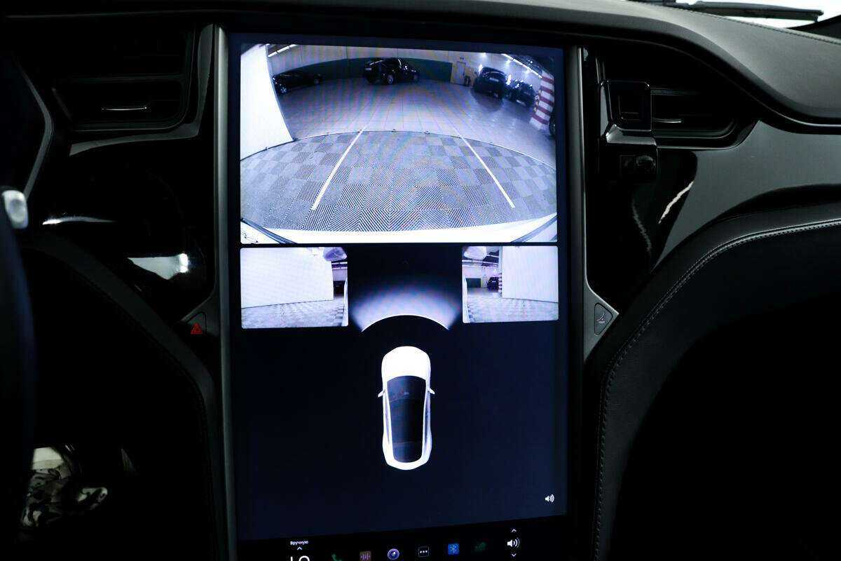 Tesla Model S 2018