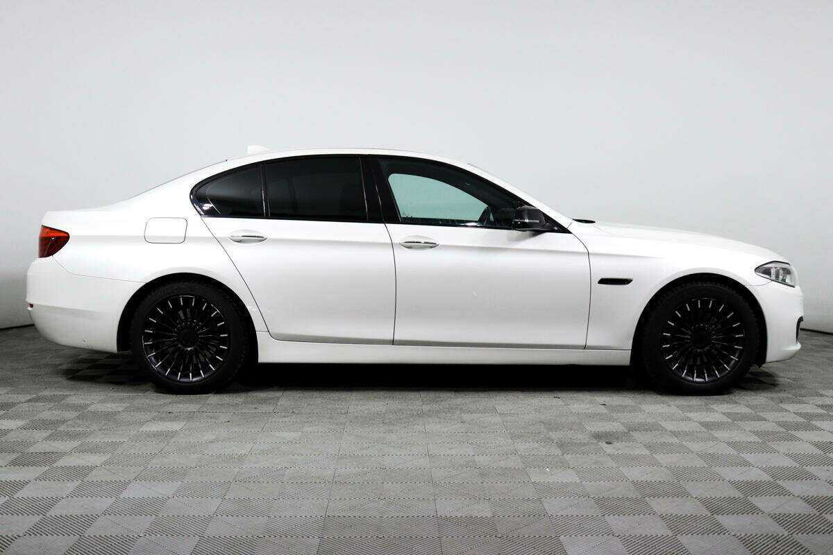 BMW 5 серии 2016