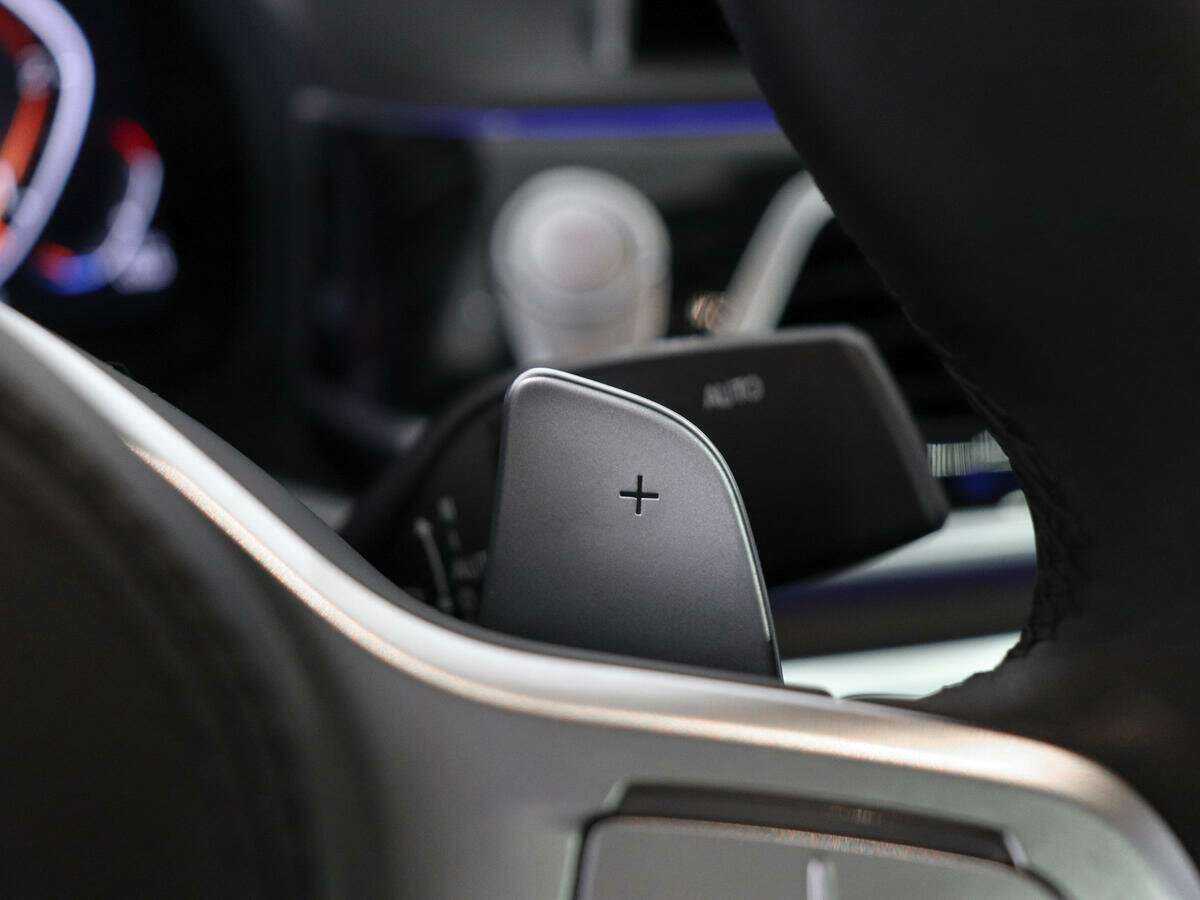 BMW 7 серии 2021