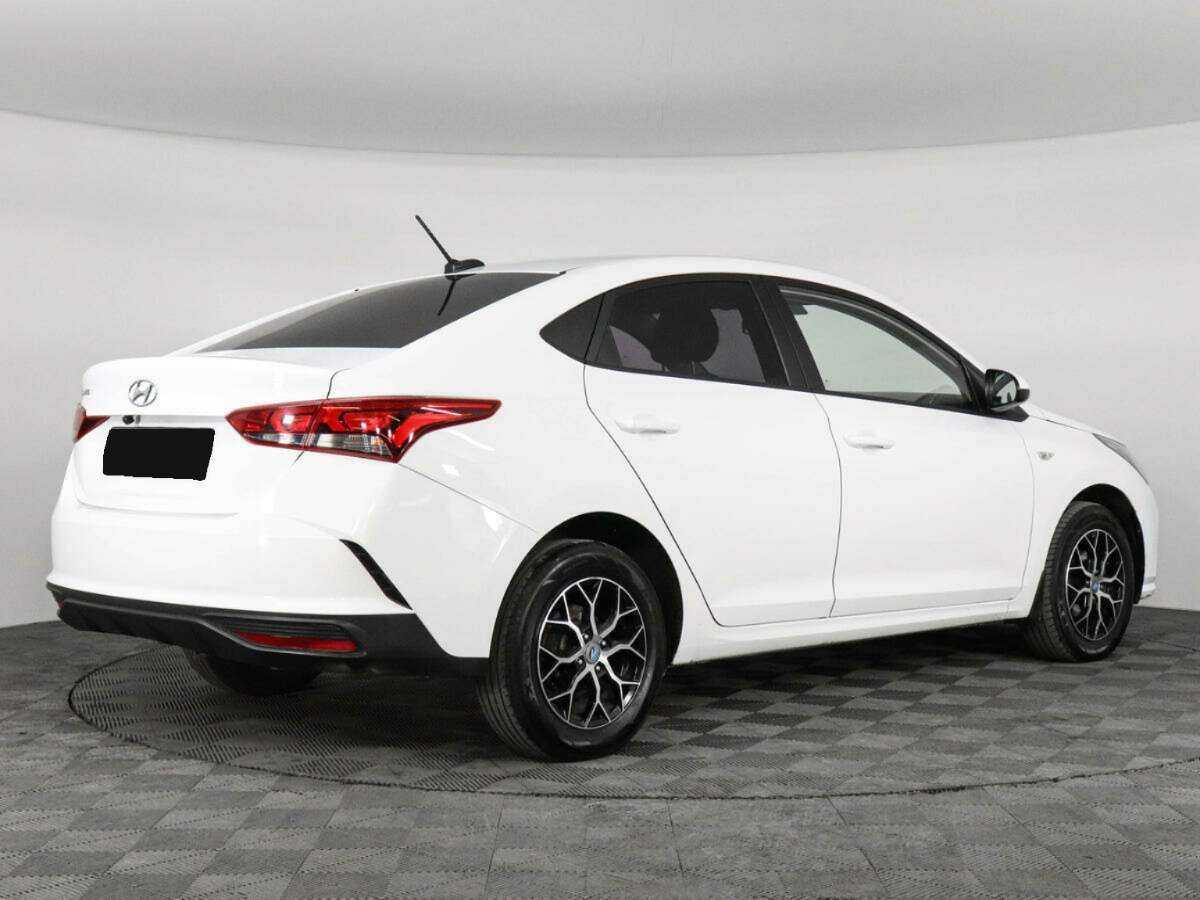 Hyundai Solaris 2022