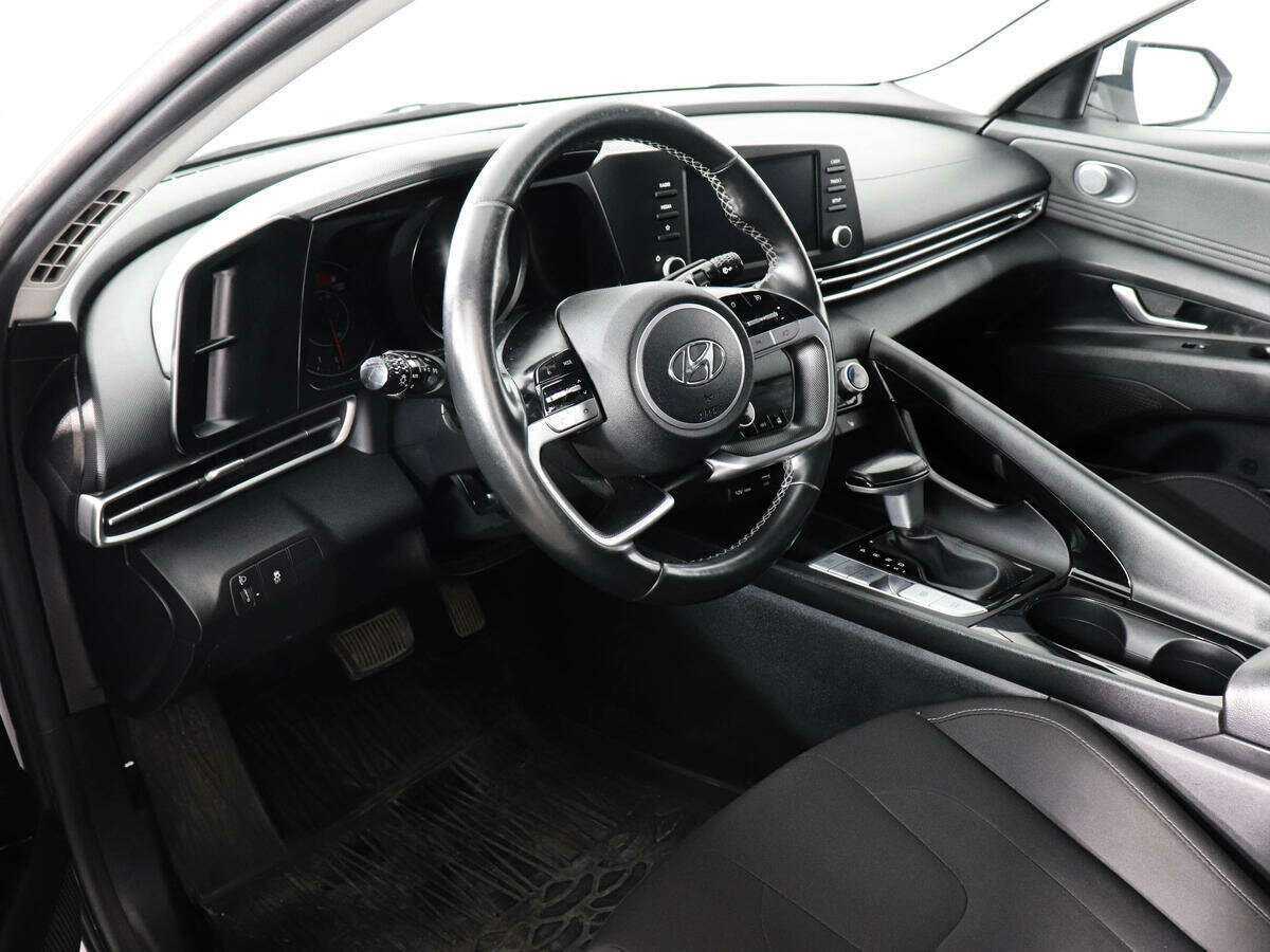 Hyundai Elantra 2021