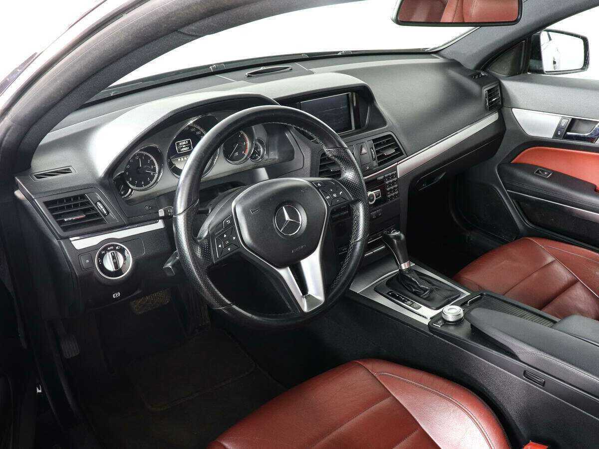 Mercedes-Benz E-Класс 2011