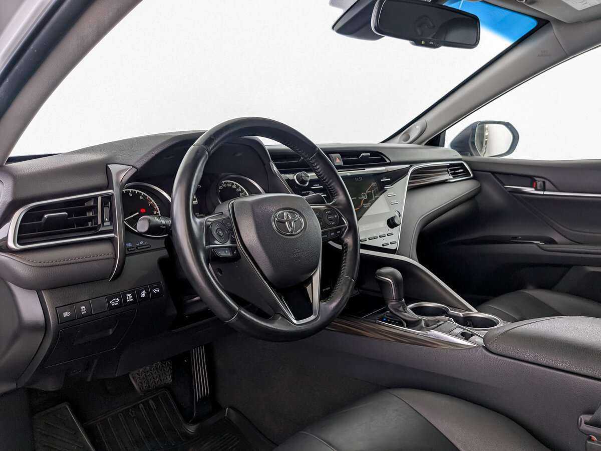 Toyota Camry 2019