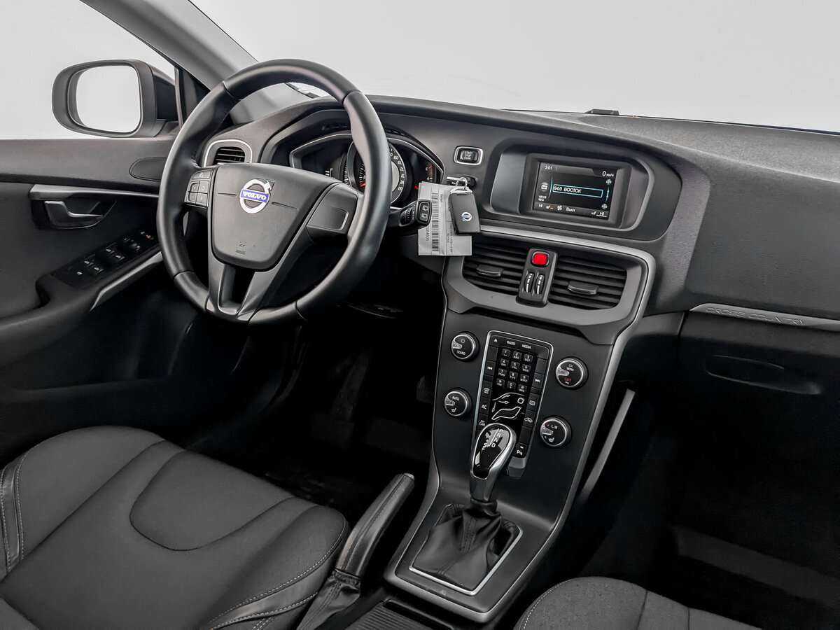 Volvo V40 Cross Country 2014