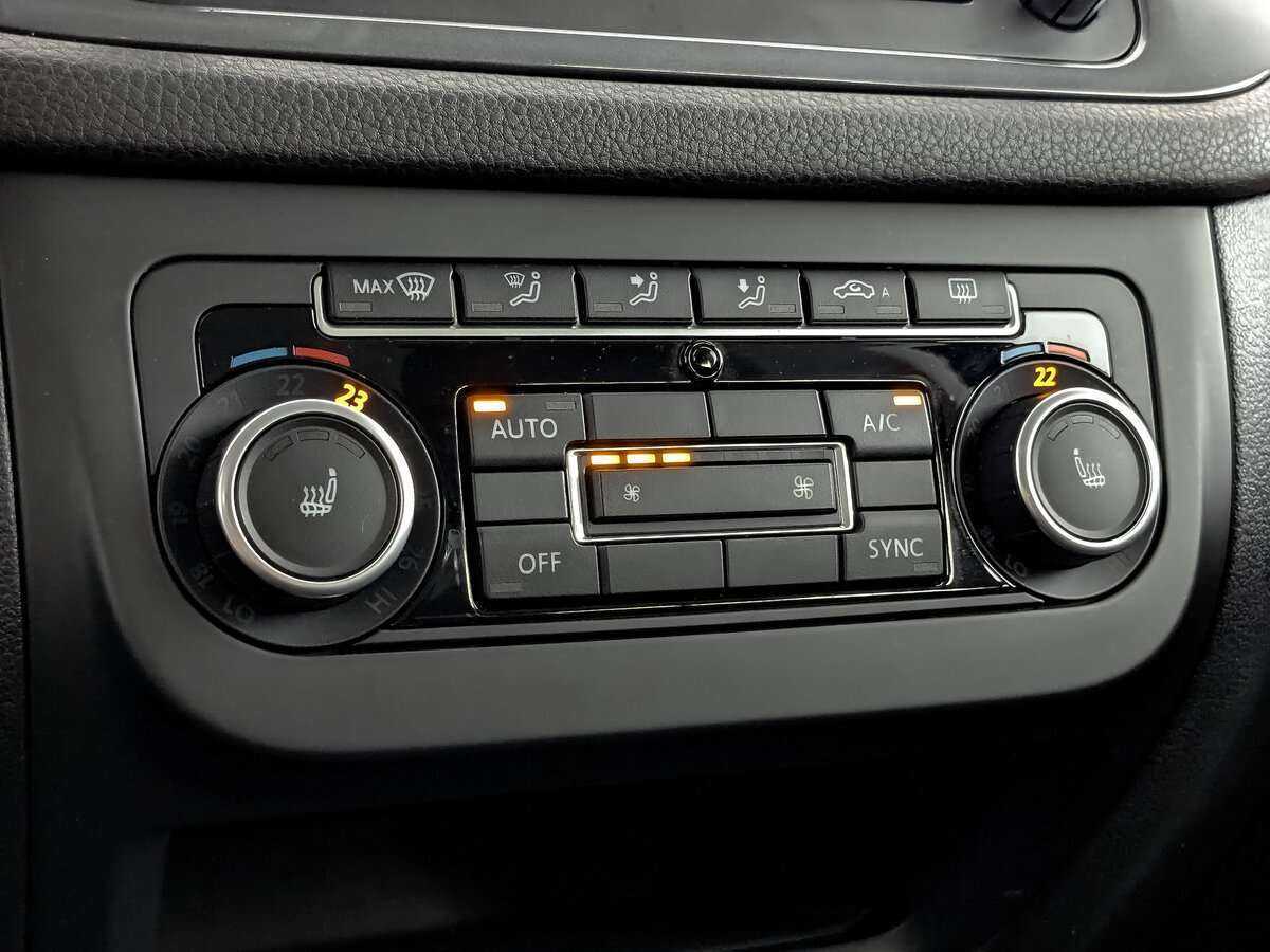 Volkswagen Tiguan 2015