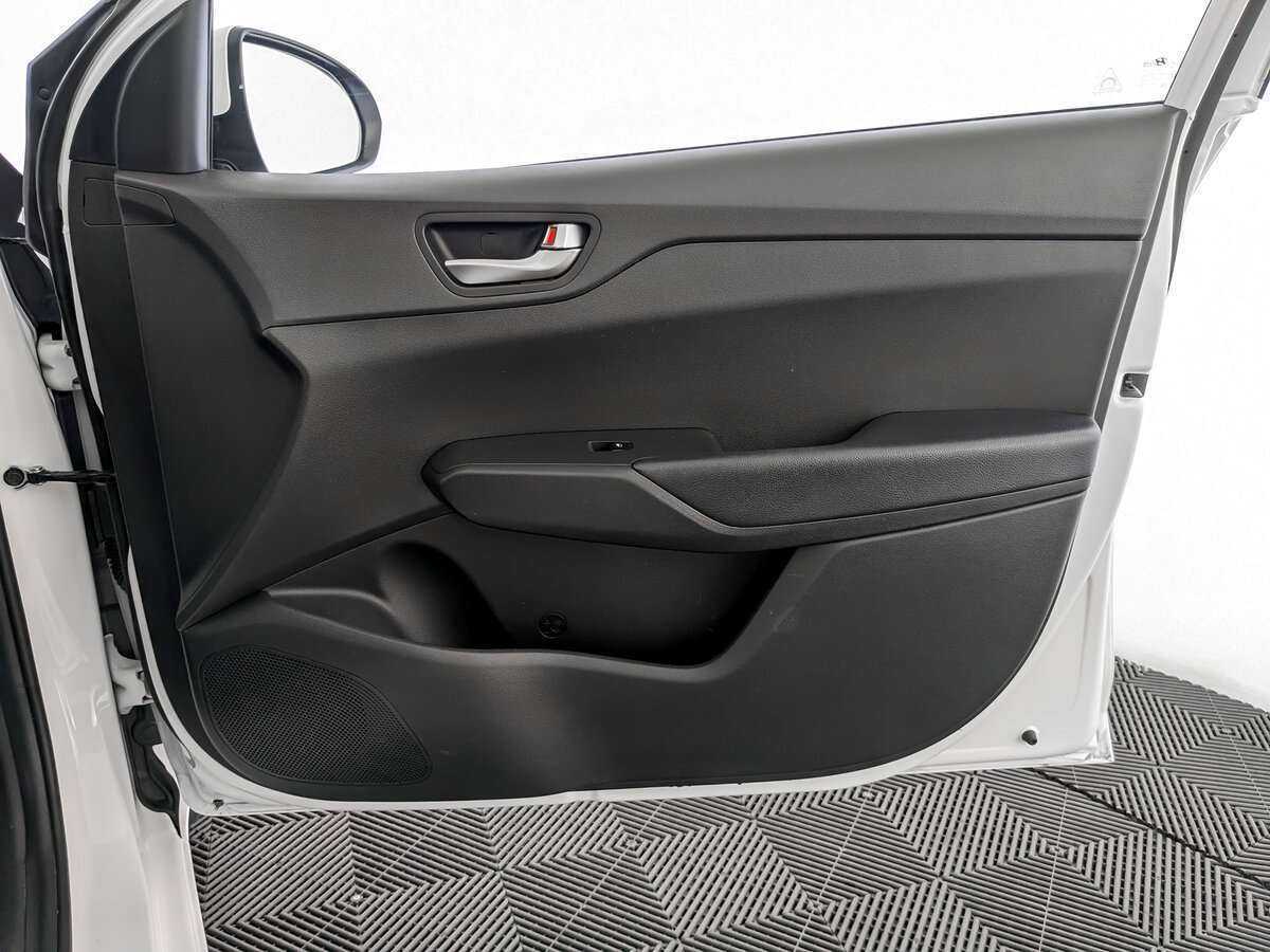 Hyundai Solaris 2021