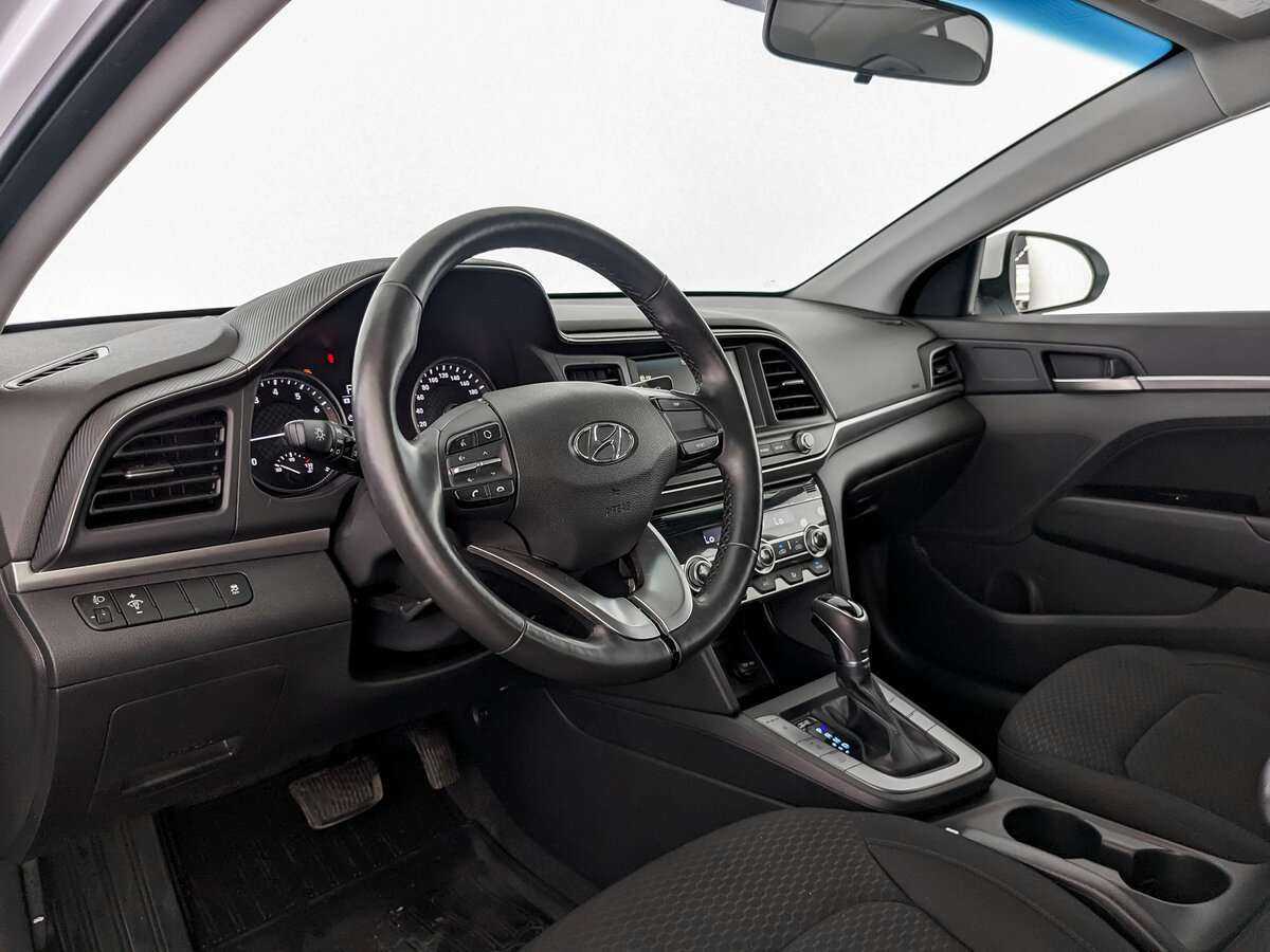Hyundai Elantra 2020