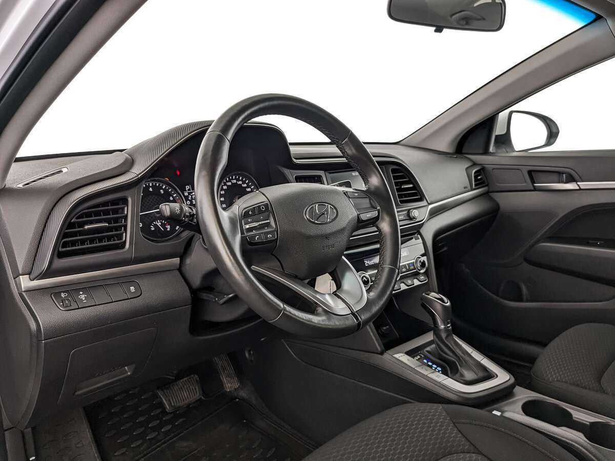 Hyundai Elantra 2020