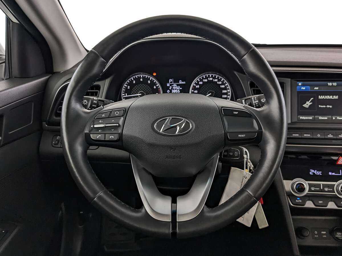 Hyundai Elantra 2020
