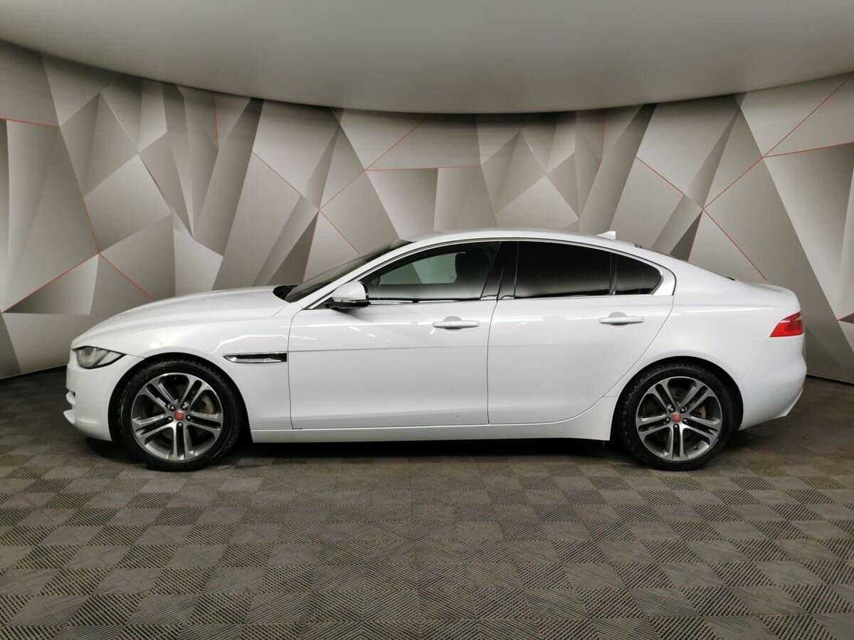 Jaguar XE