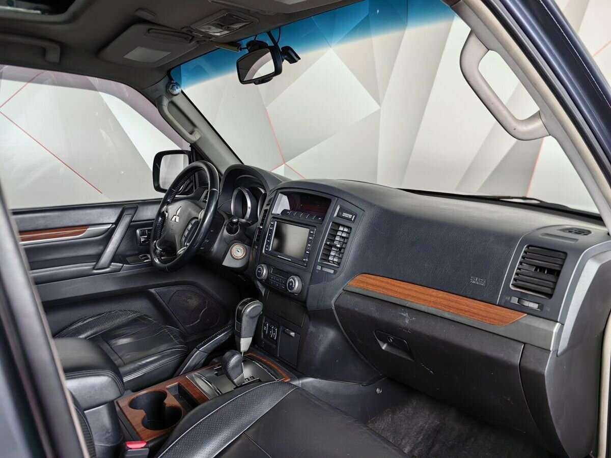 Mitsubishi Pajero 2008