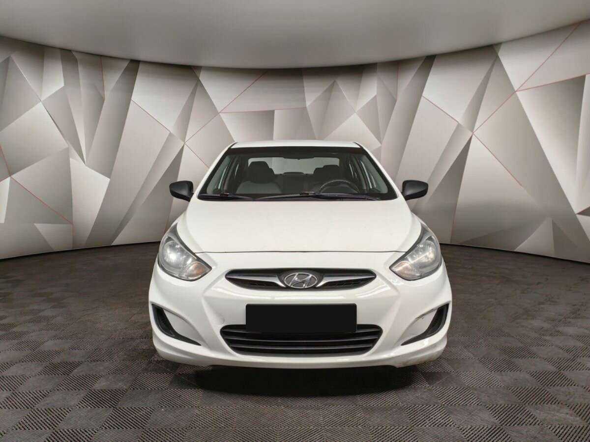 Hyundai Solaris 2013