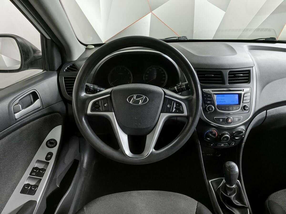 Hyundai Solaris 2013