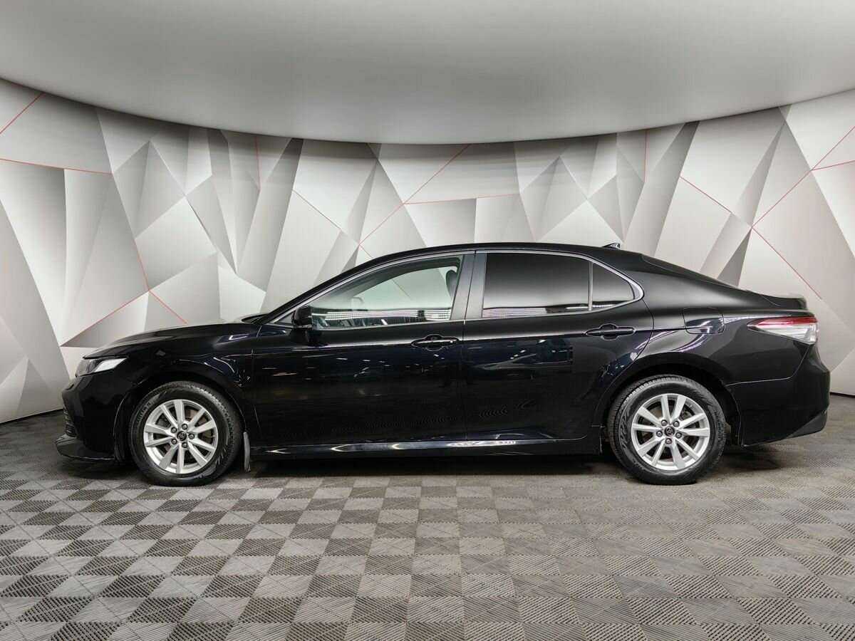 Toyota Camry 2019