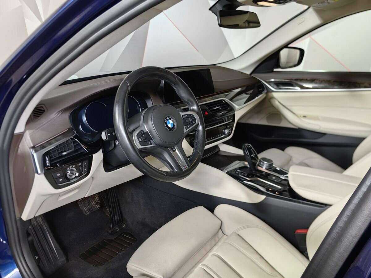 BMW 5 серии 2017