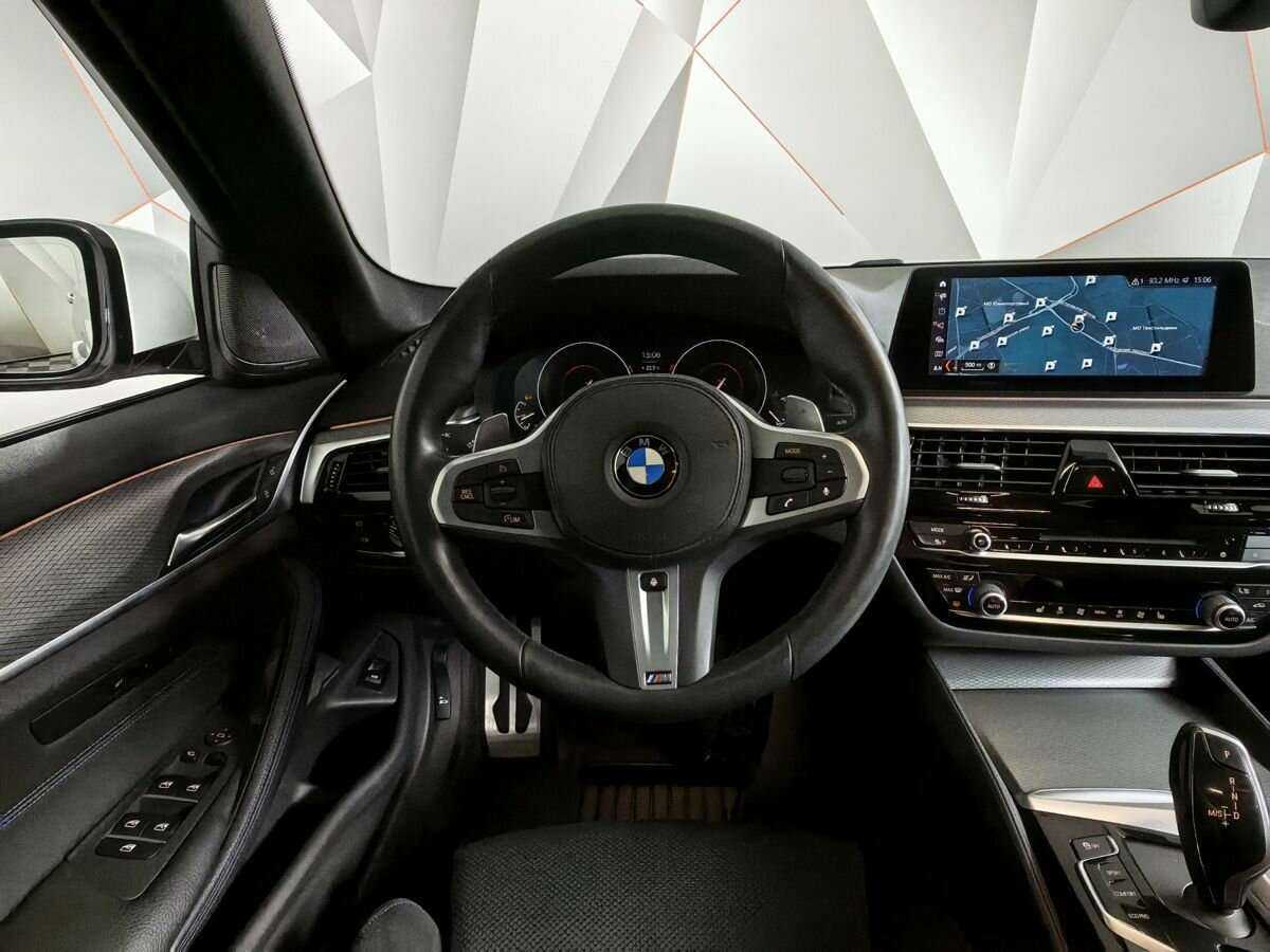 BMW 5 серии 2019