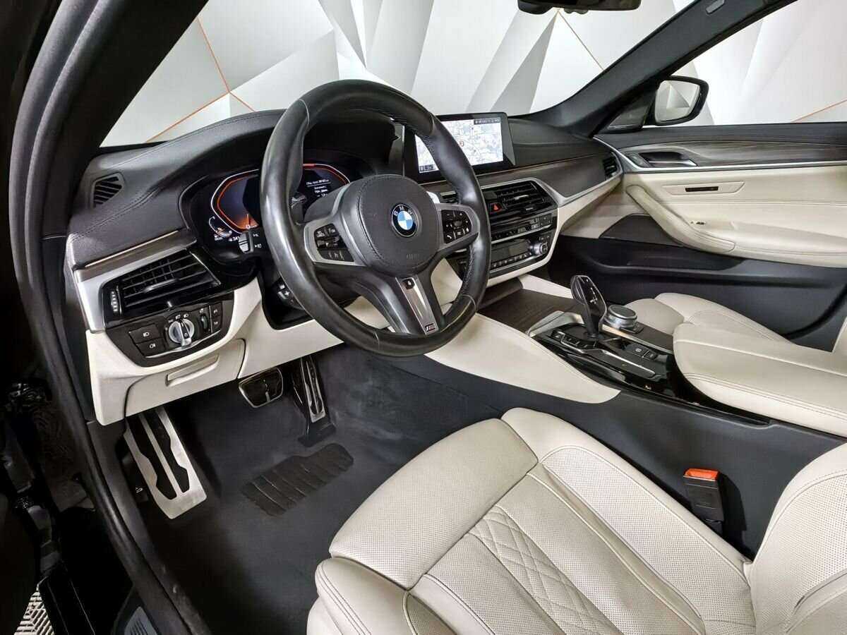 BMW 5 серии 2019