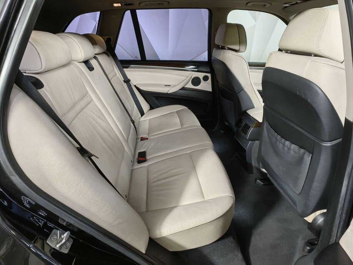 BMW X5 2011