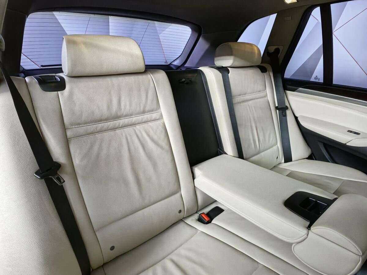 BMW X5 2011