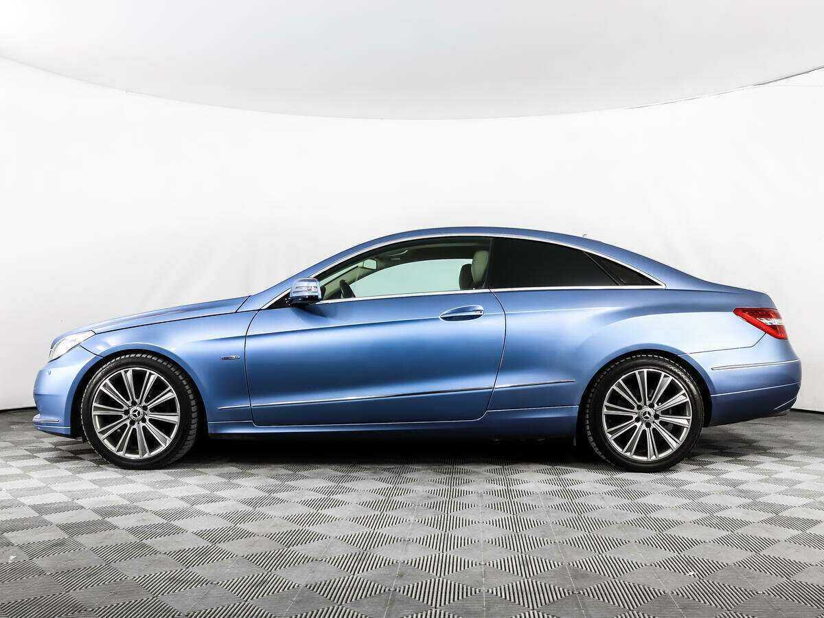 Mercedes-Benz E-Класс 2012