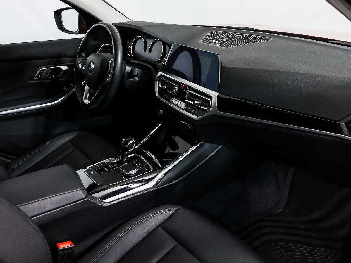 BMW 3 серии 2020