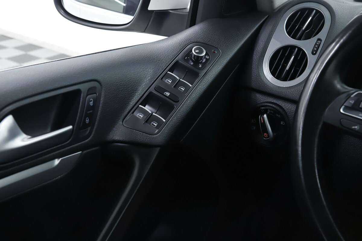 Volkswagen Tiguan 2015
