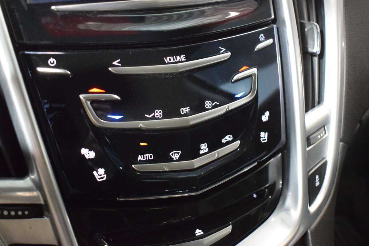 Cadillac SRX 2013