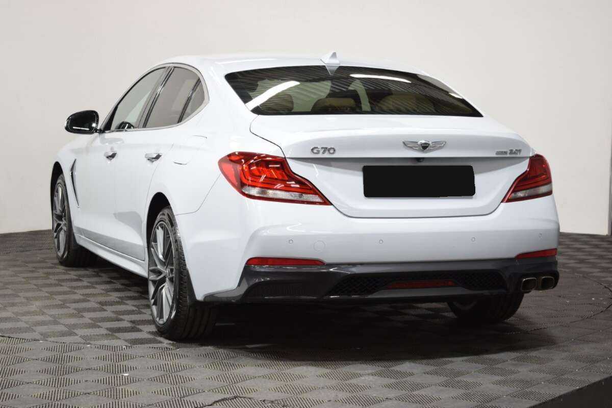 Genesis G70