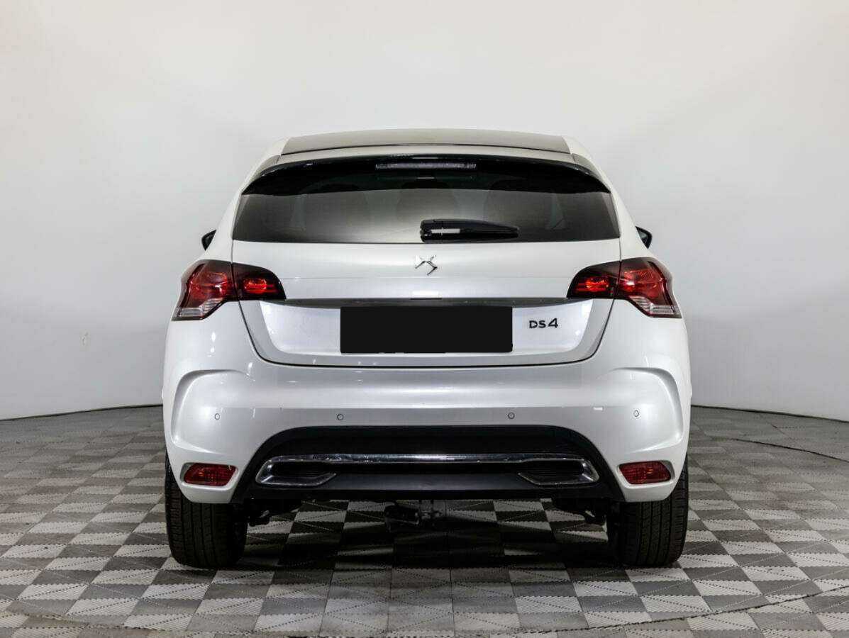 DS 4
