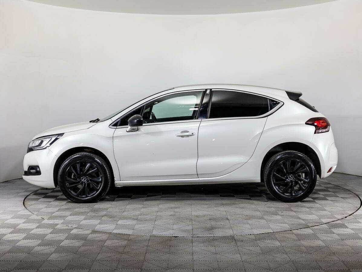 DS 4