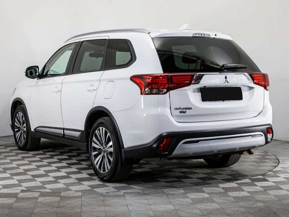 Mitsubishi Outlander 2021