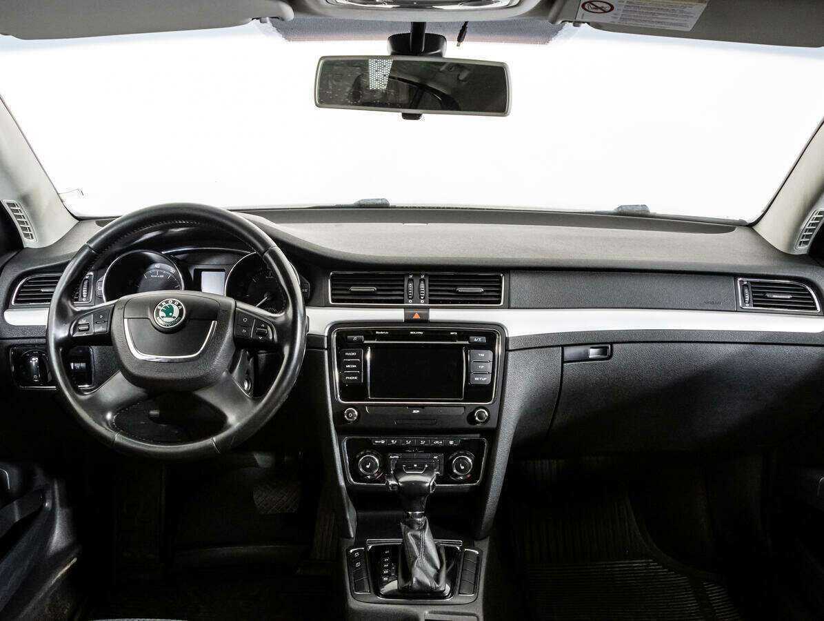 Skoda Superb 2012