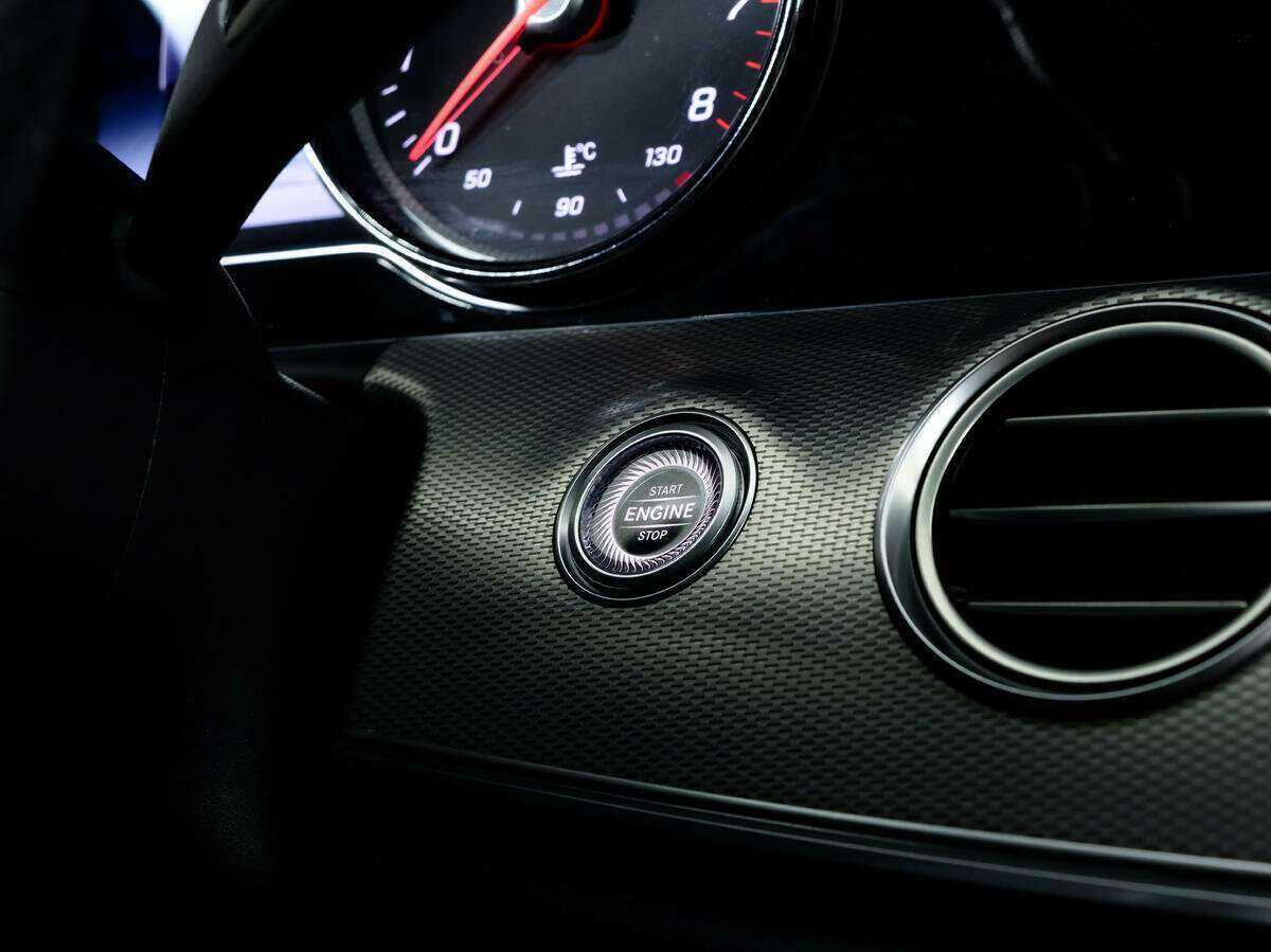 Mercedes-Benz E-Класс 2016
