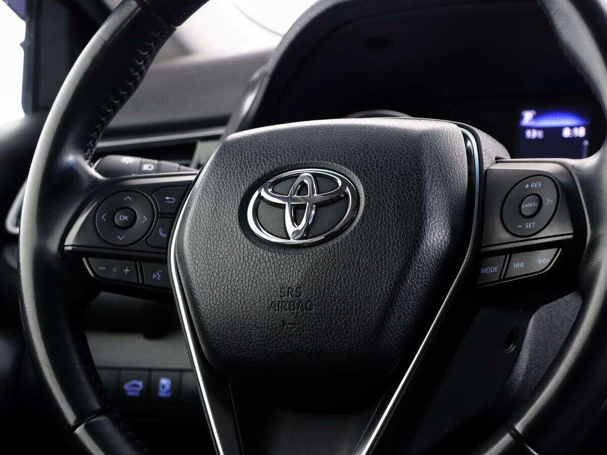 Toyota Camry 2021