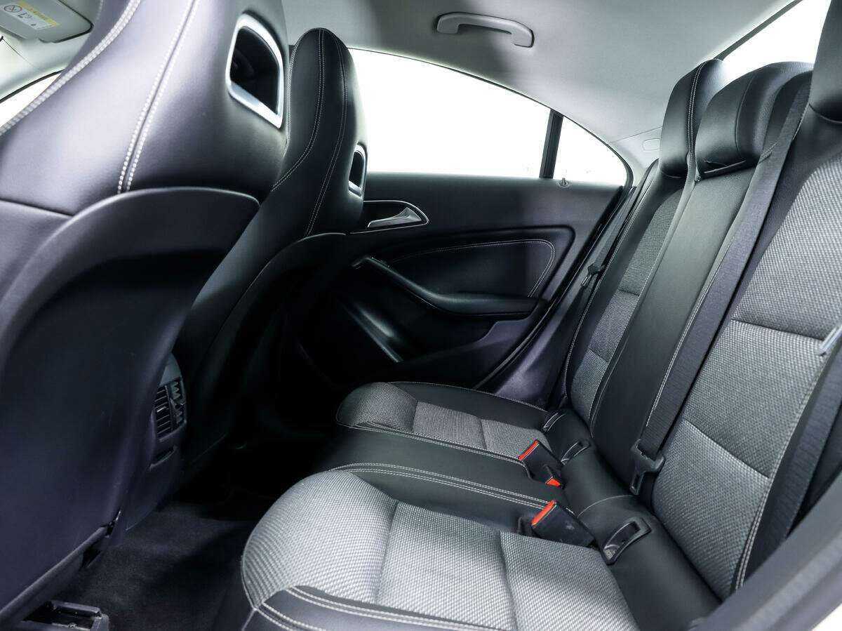 Mercedes-Benz CLA 2015