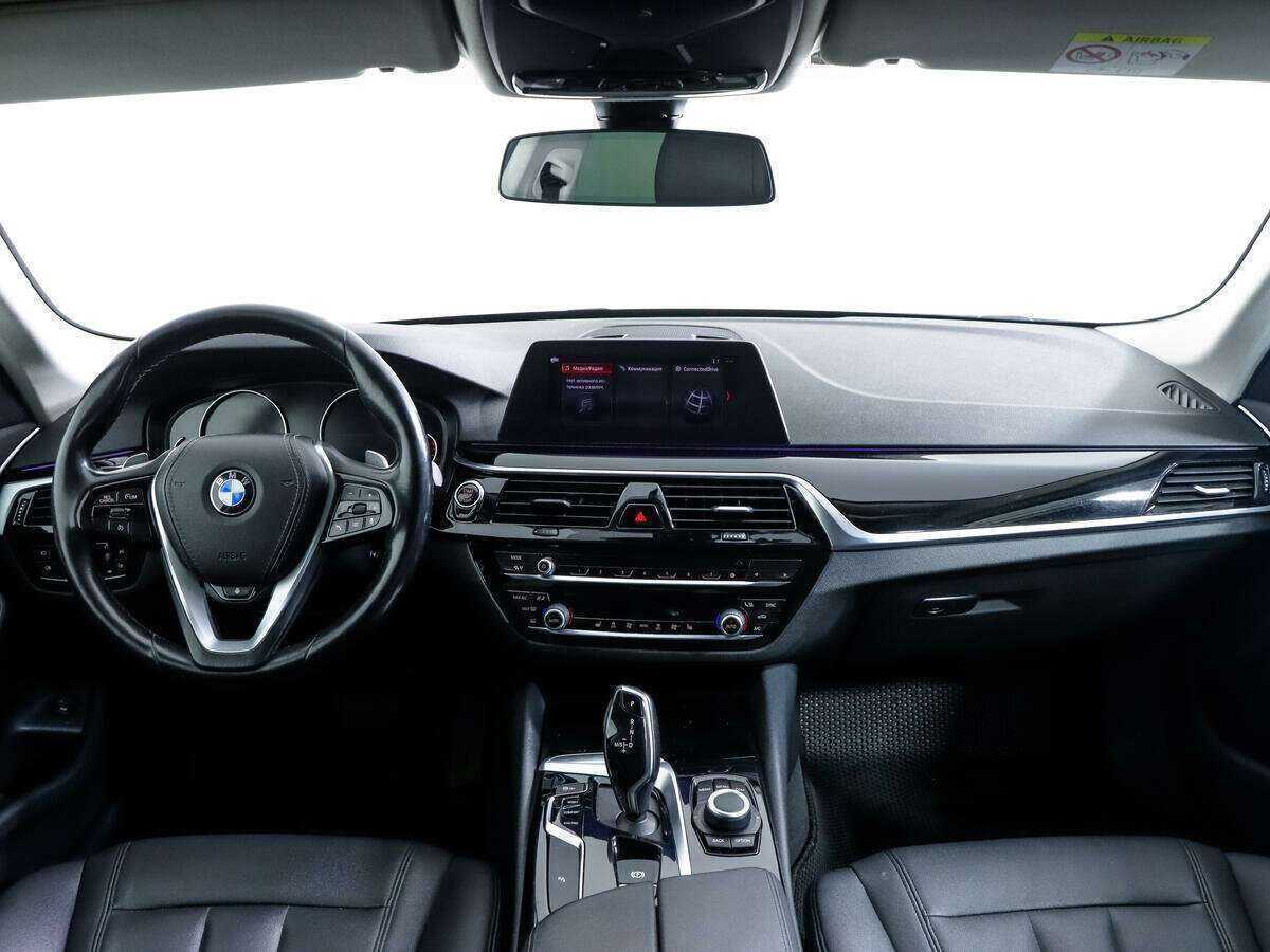 BMW 5 серии 2019