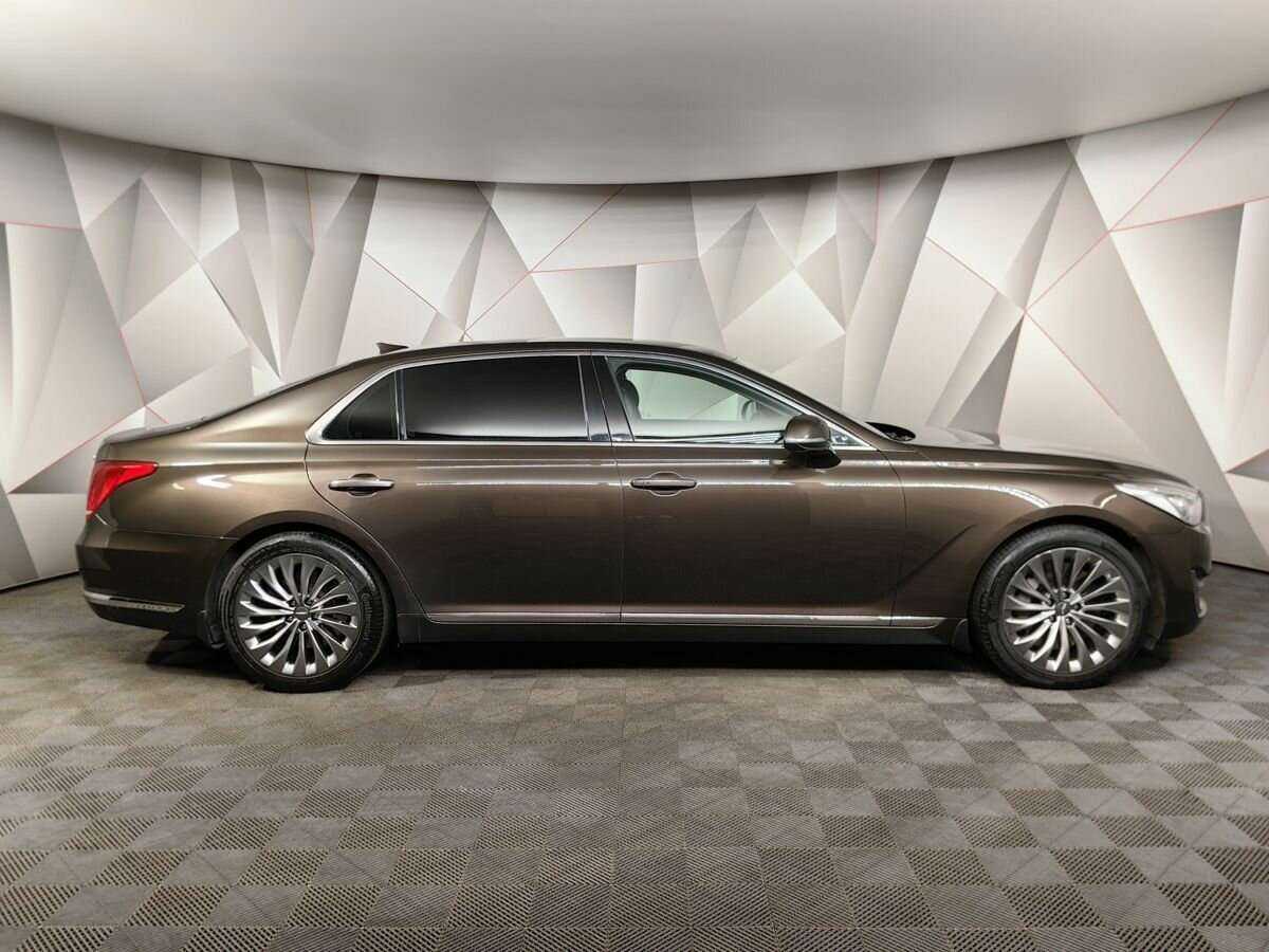Genesis G90