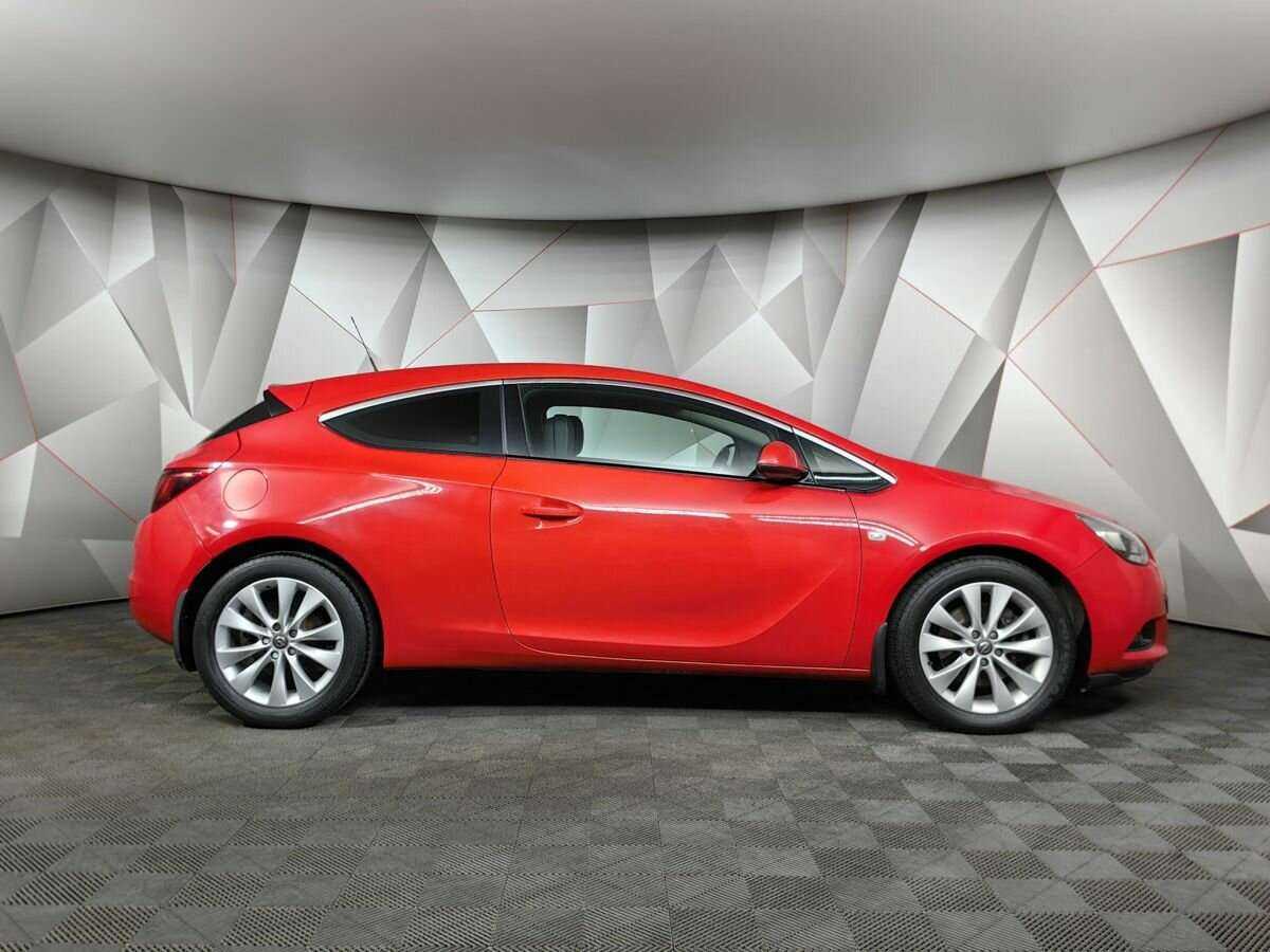 Opel Astra 2012