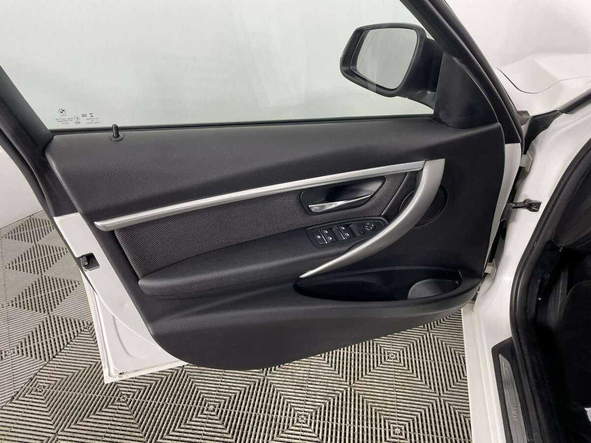 BMW 3 серии 2018