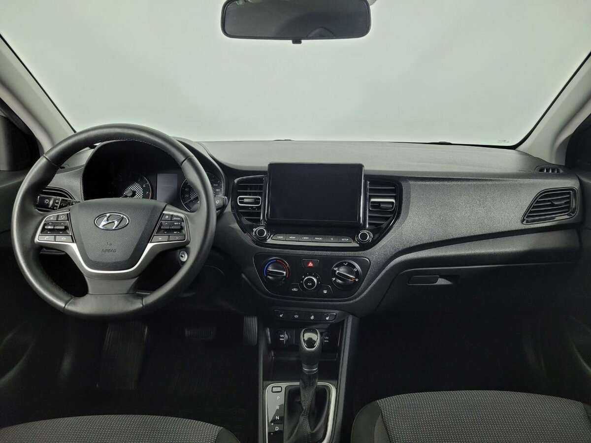 Hyundai Solaris 2021