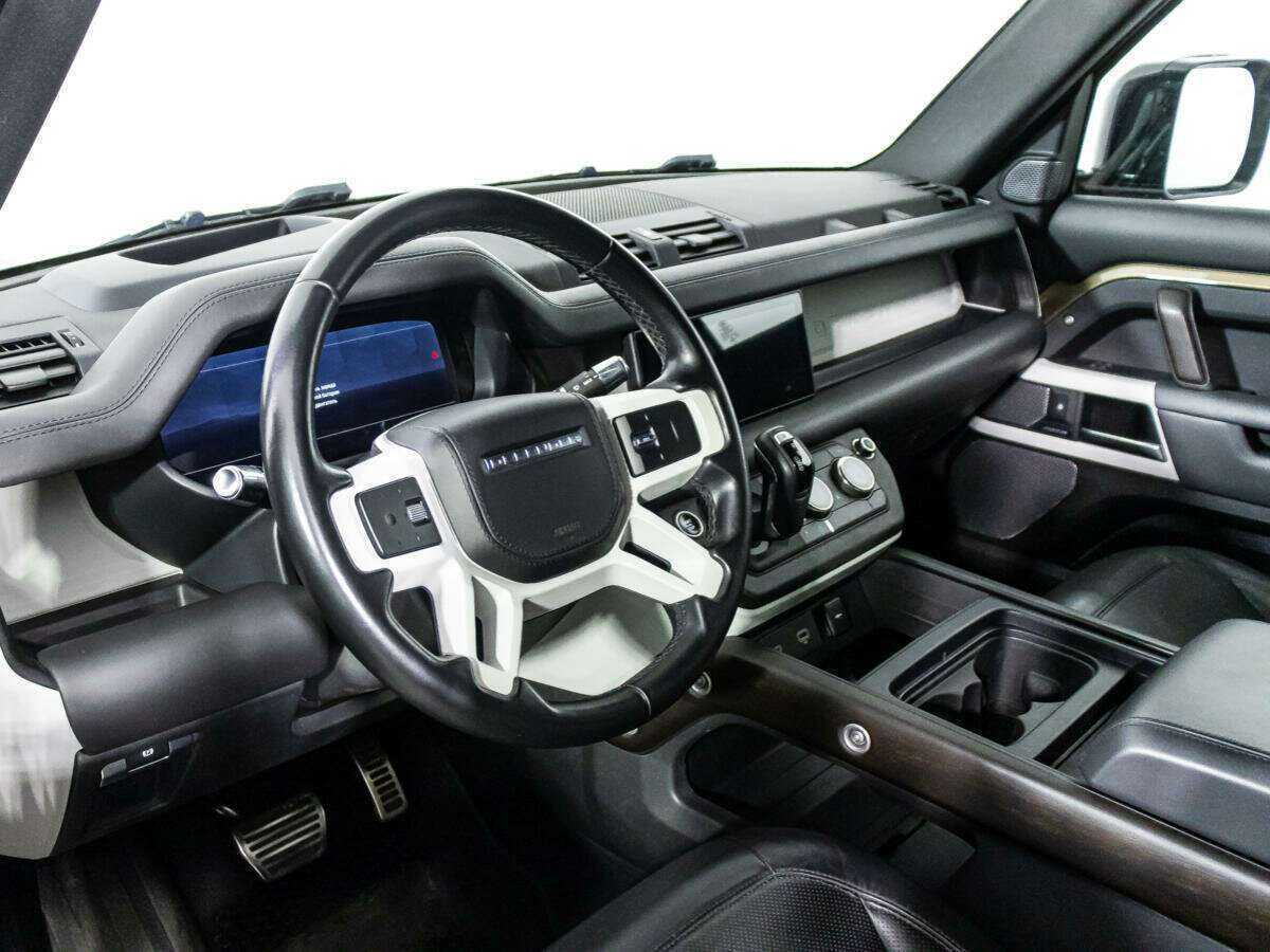 Land Rover Defender 2020