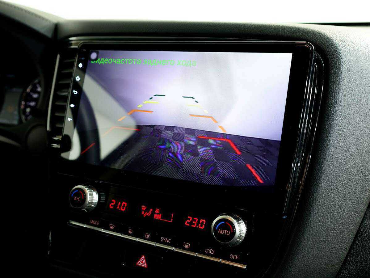 Mitsubishi Outlander 2021