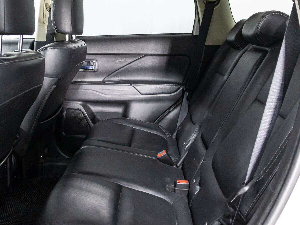 Mitsubishi Outlander 2019