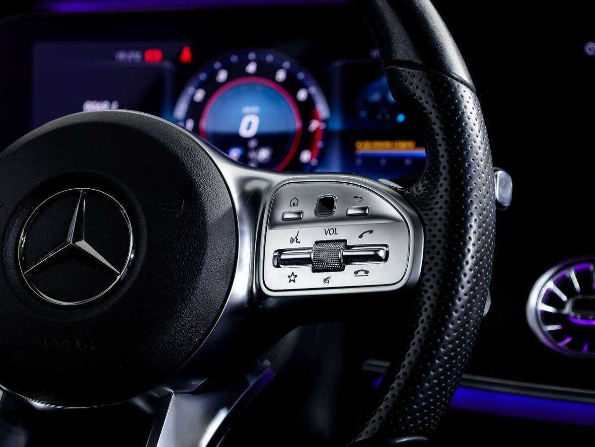 Mercedes-Benz E-Класс 2019