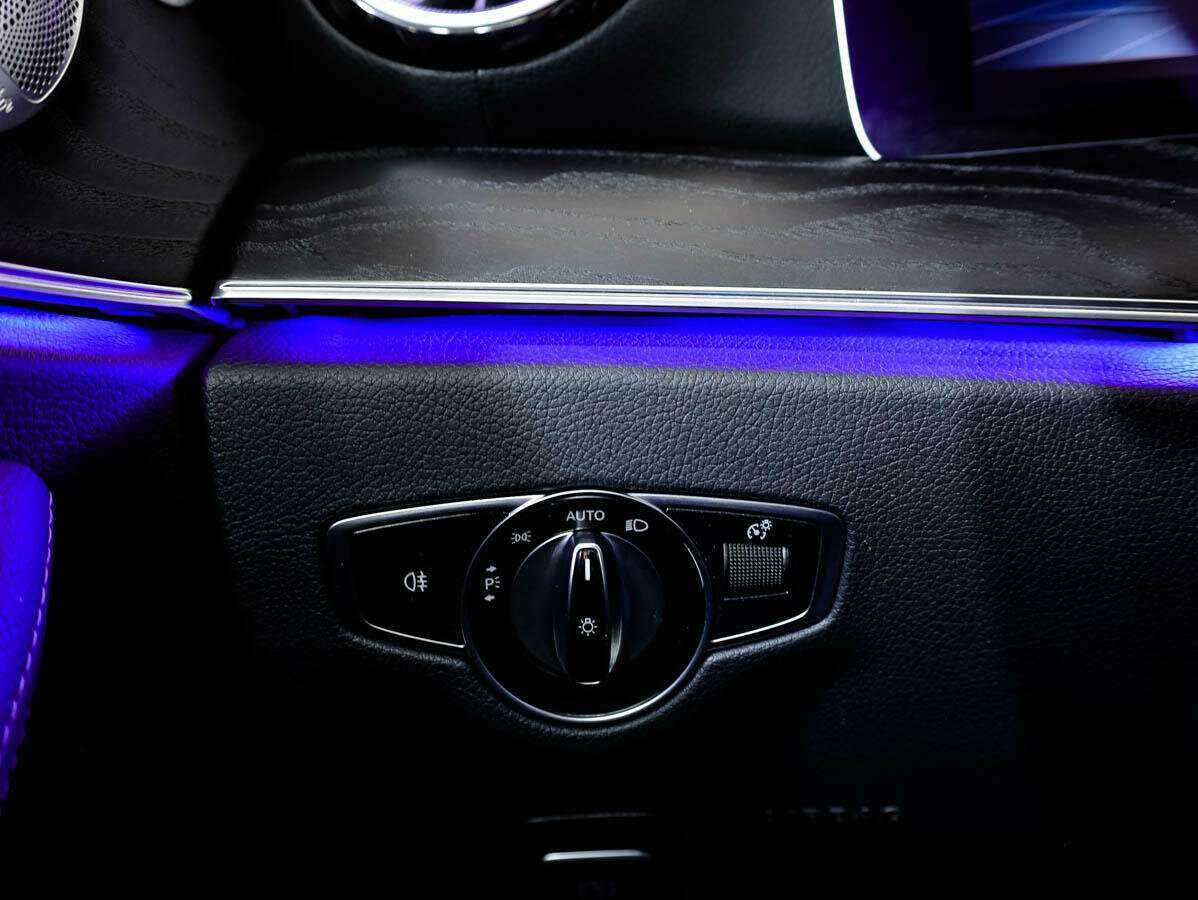 Mercedes-Benz E-Класс 2019
