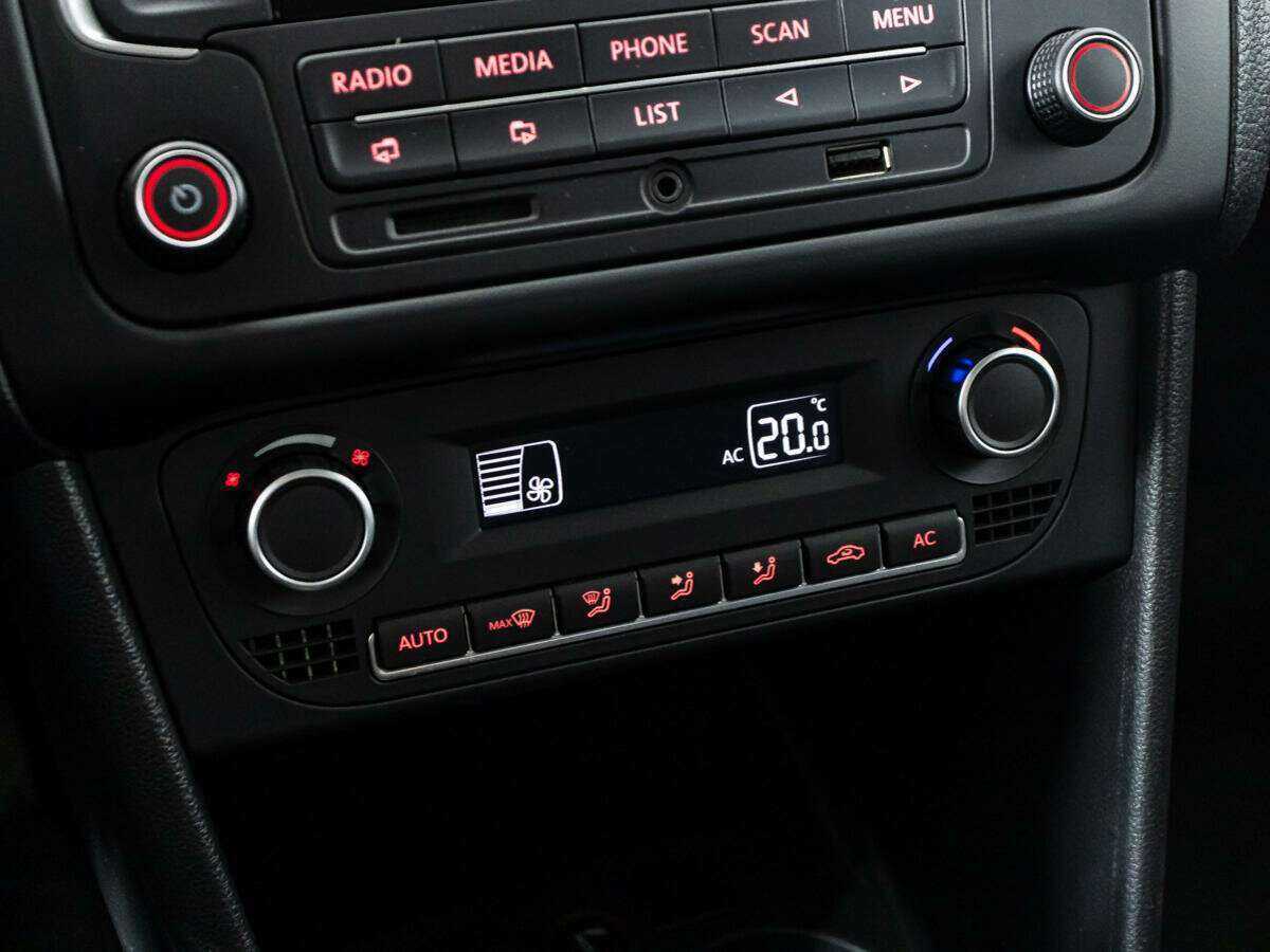 Volkswagen Polo 2014