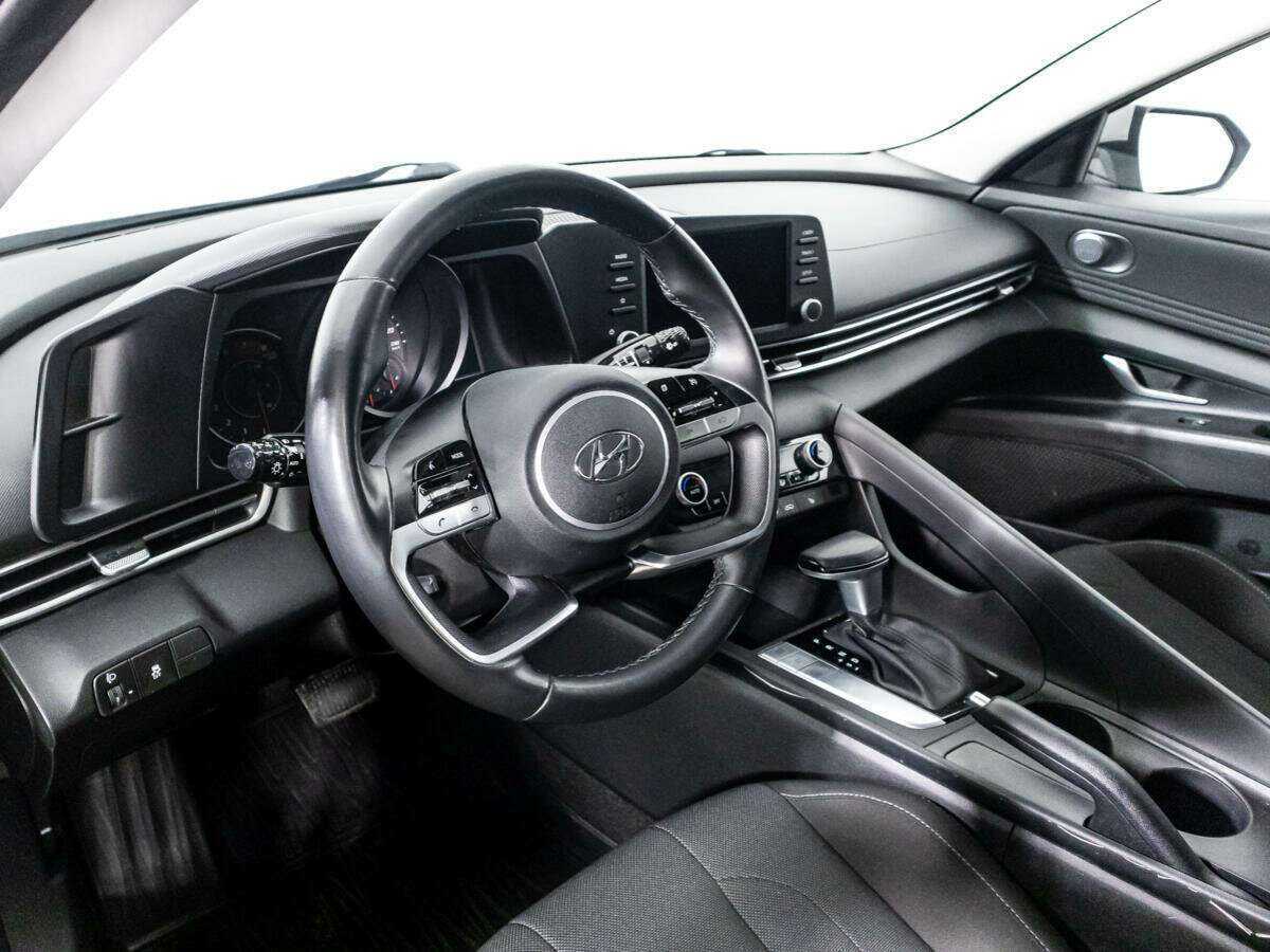 Hyundai Elantra 2021