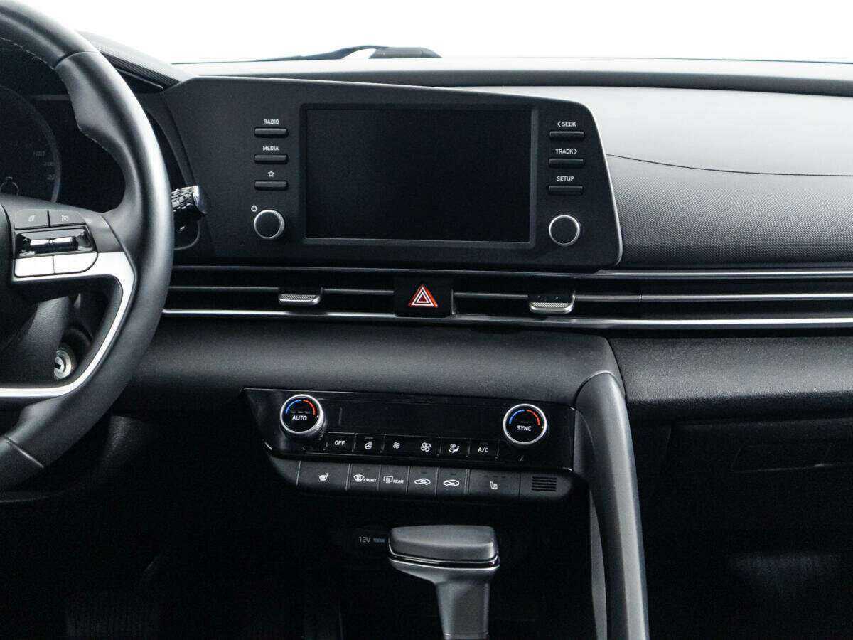 Hyundai Elantra 2021